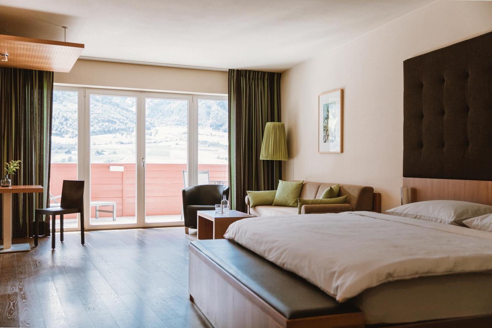 Lindenhof Pure Luxury & Spa Dolcevita Resort Натурно Экстерьер фото