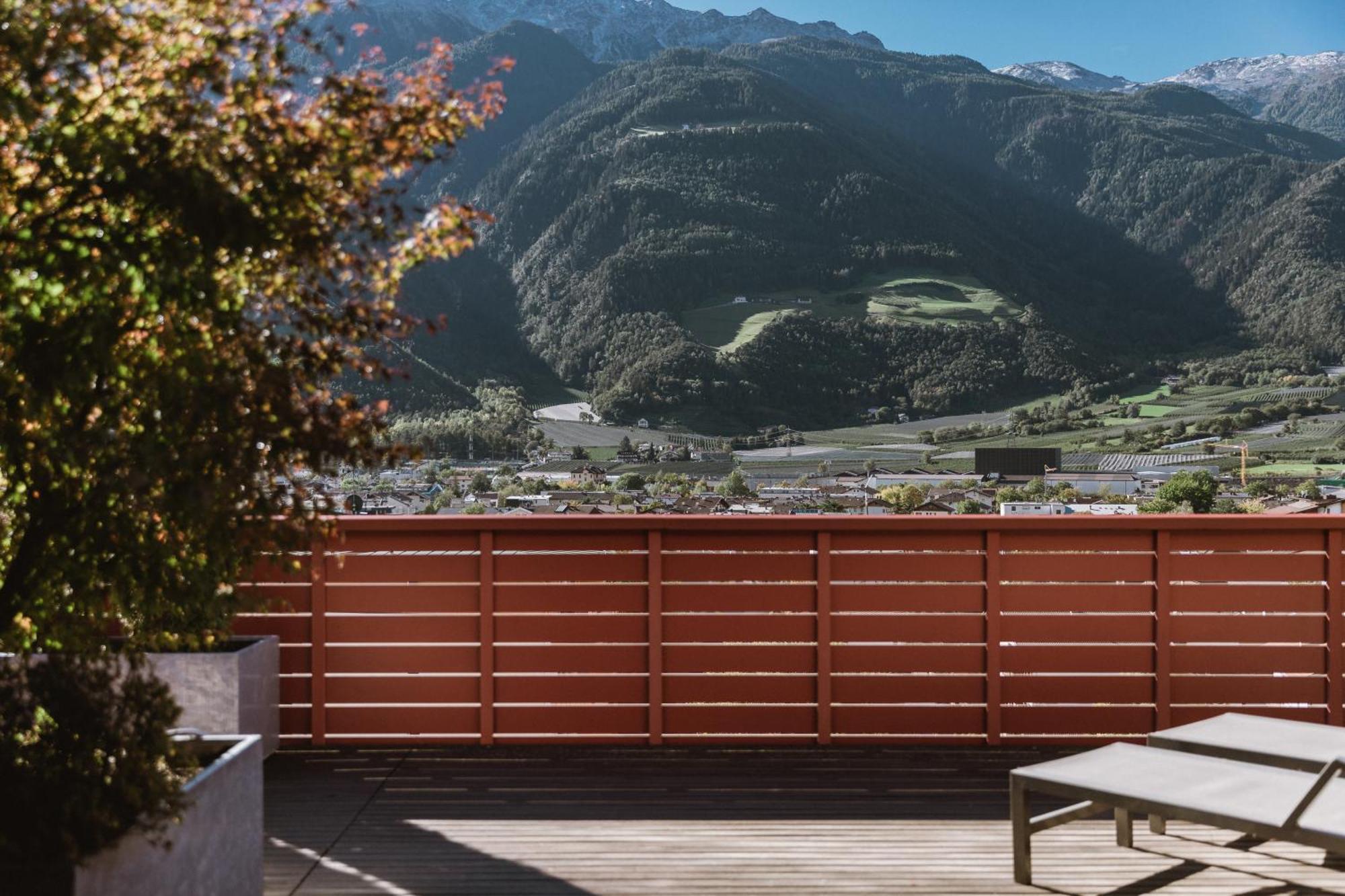 Lindenhof Pure Luxury & Spa Dolcevita Resort Натурно Экстерьер фото