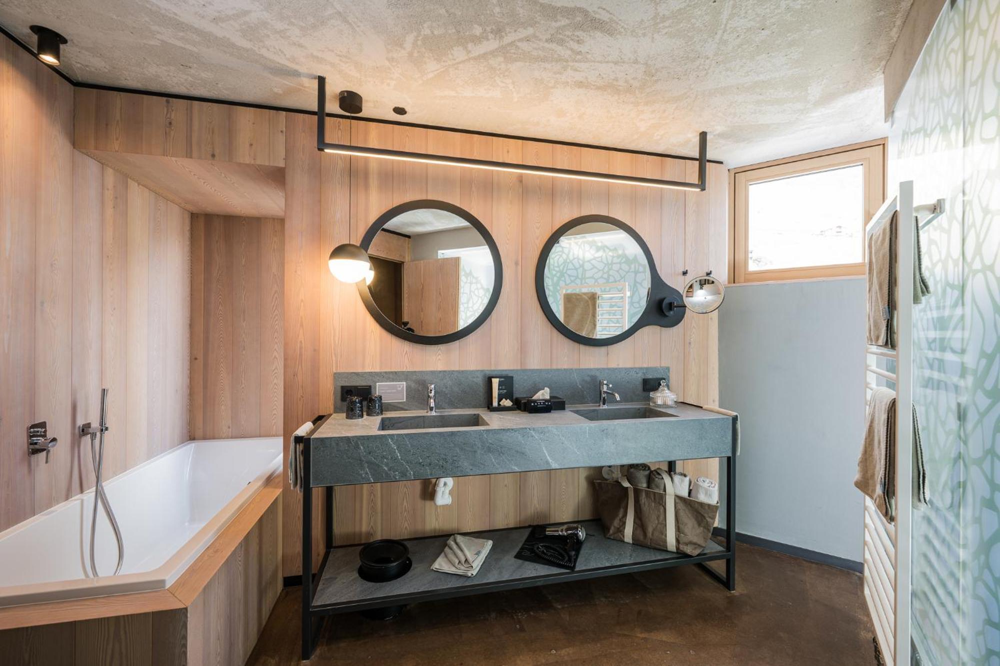 Lindenhof Pure Luxury & Spa Dolcevita Resort Натурно Экстерьер фото