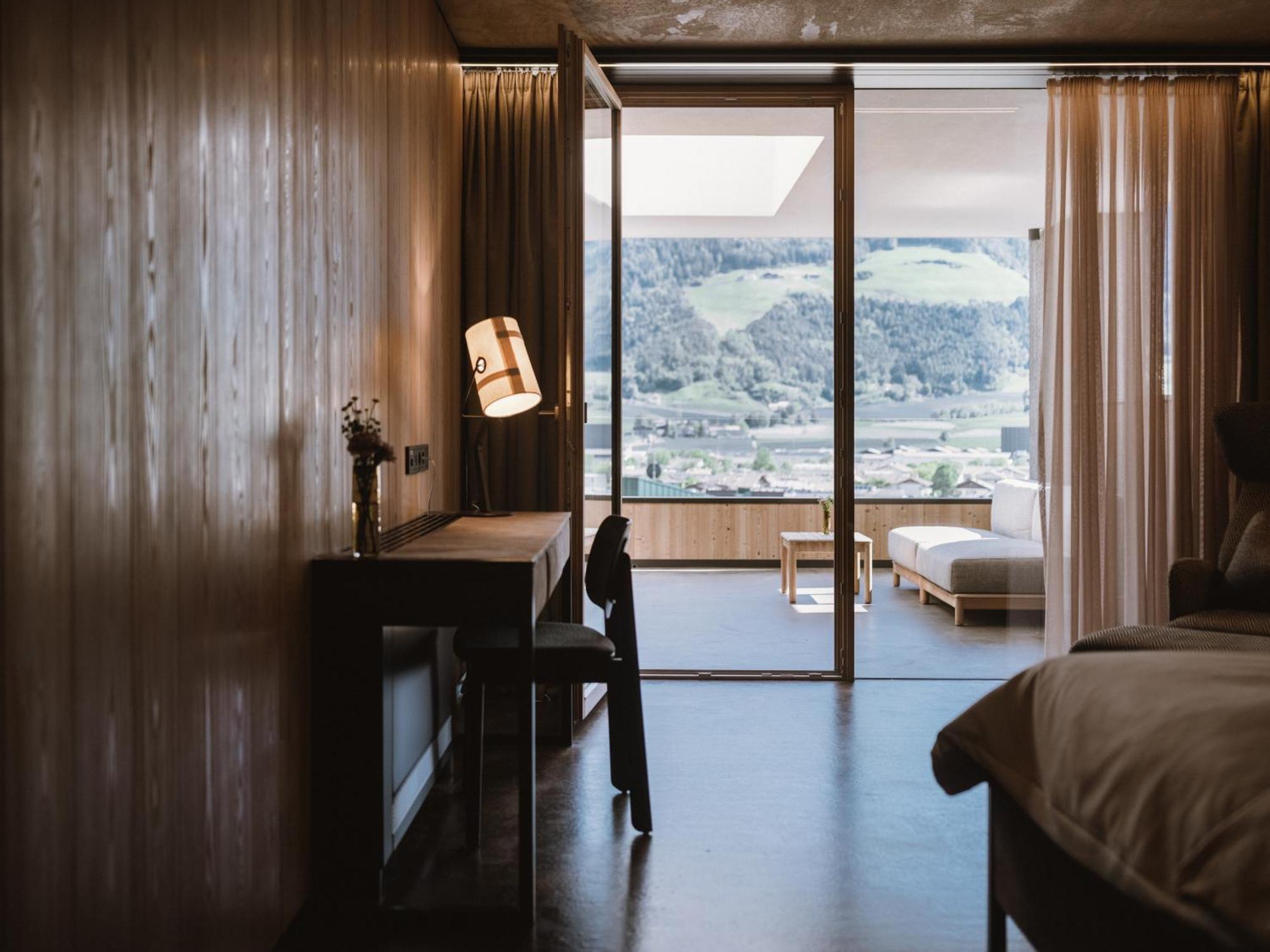 Lindenhof Pure Luxury & Spa Dolcevita Resort Натурно Экстерьер фото